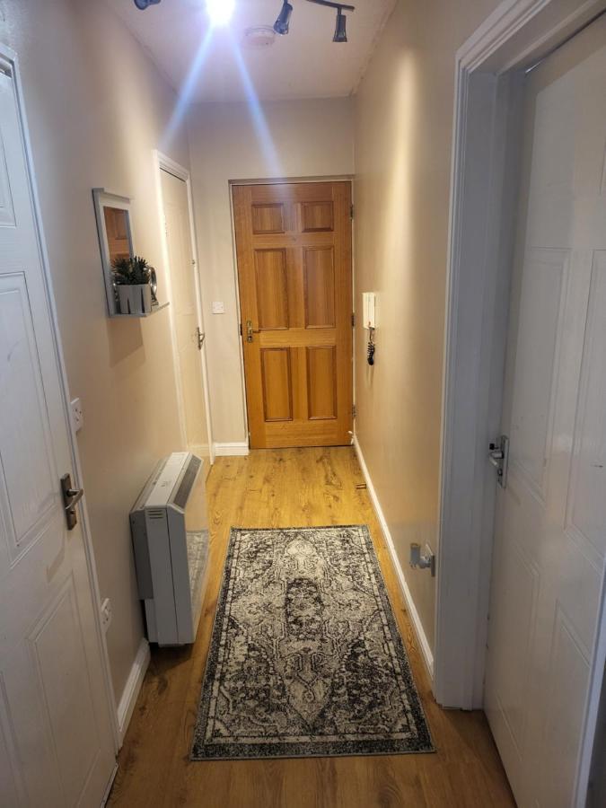 Lovely 2-Bedroom Holiday Home With Free Wifi Лондон Экстерьер фото